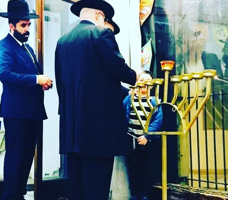 How I Celebrated Hanukkah at the Jewish Center of Girona – A Unique Experience